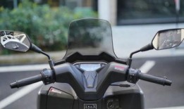 500sr最新爆料座高多少,座高揭秘，骑行新高度！”